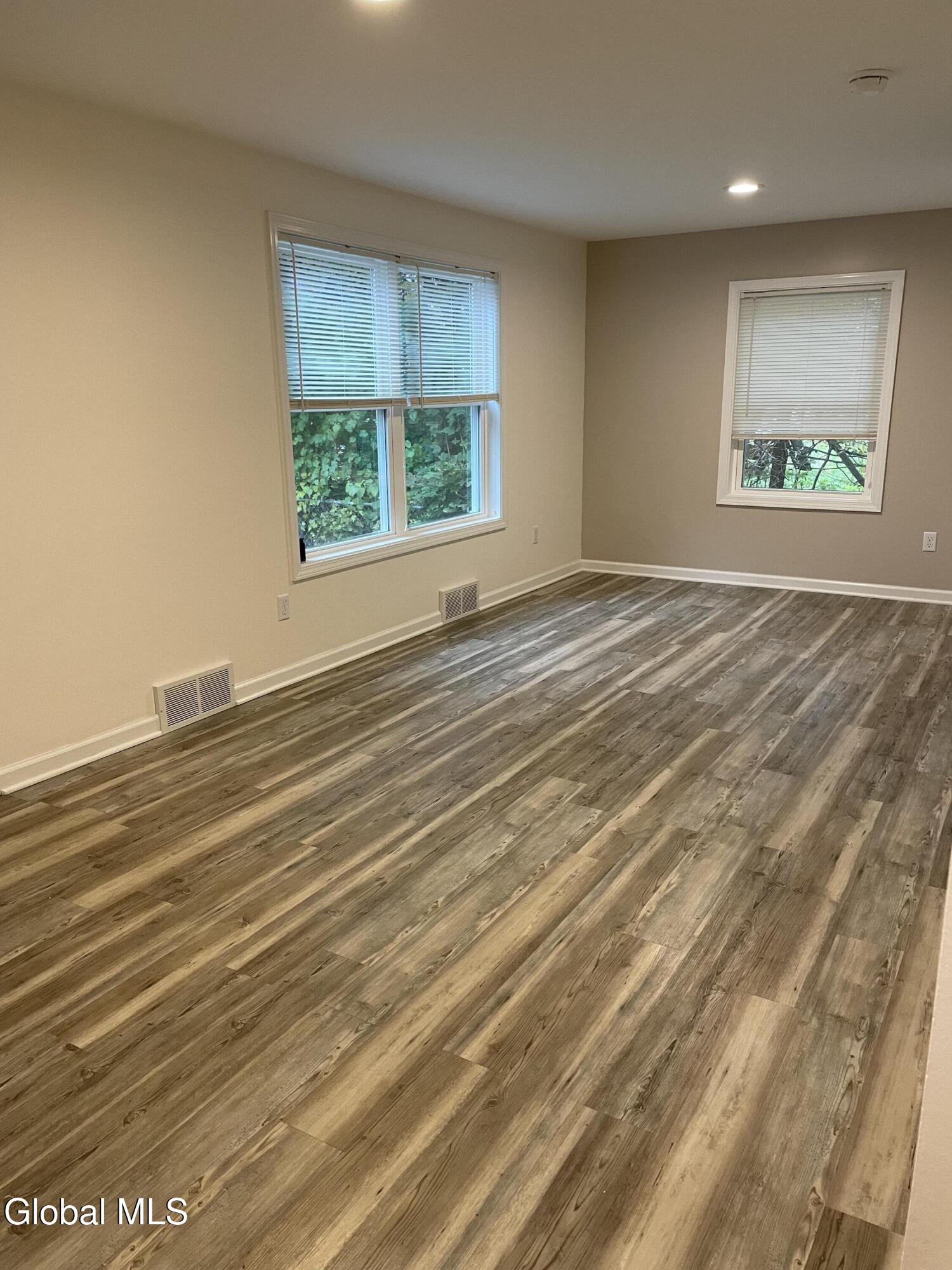 517 Elliott Street Glenville NY 12302