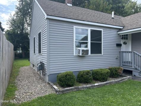 517 Elliott Street Glenville NY 12302
