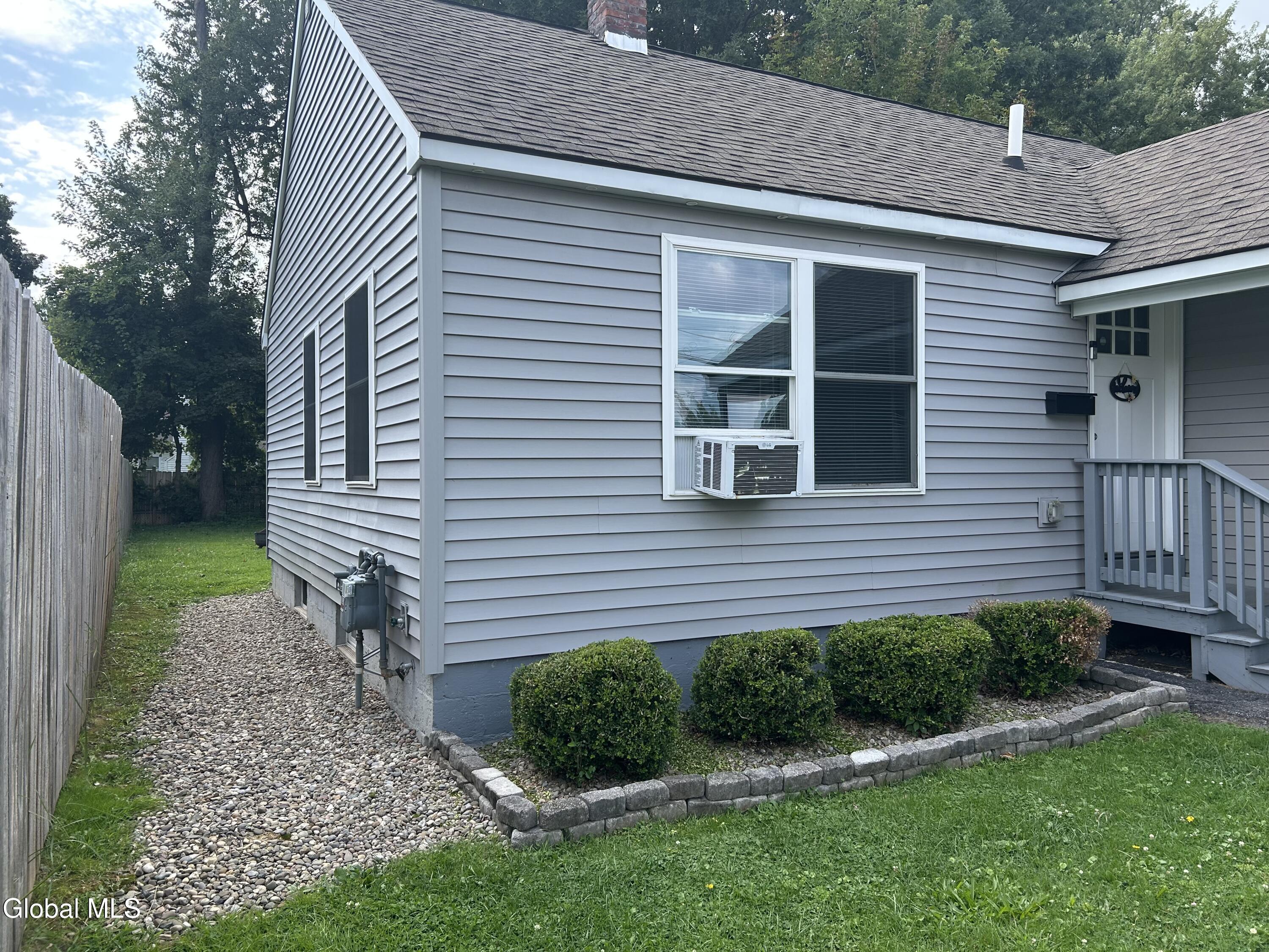 517 Elliott Street Glenville NY 12302