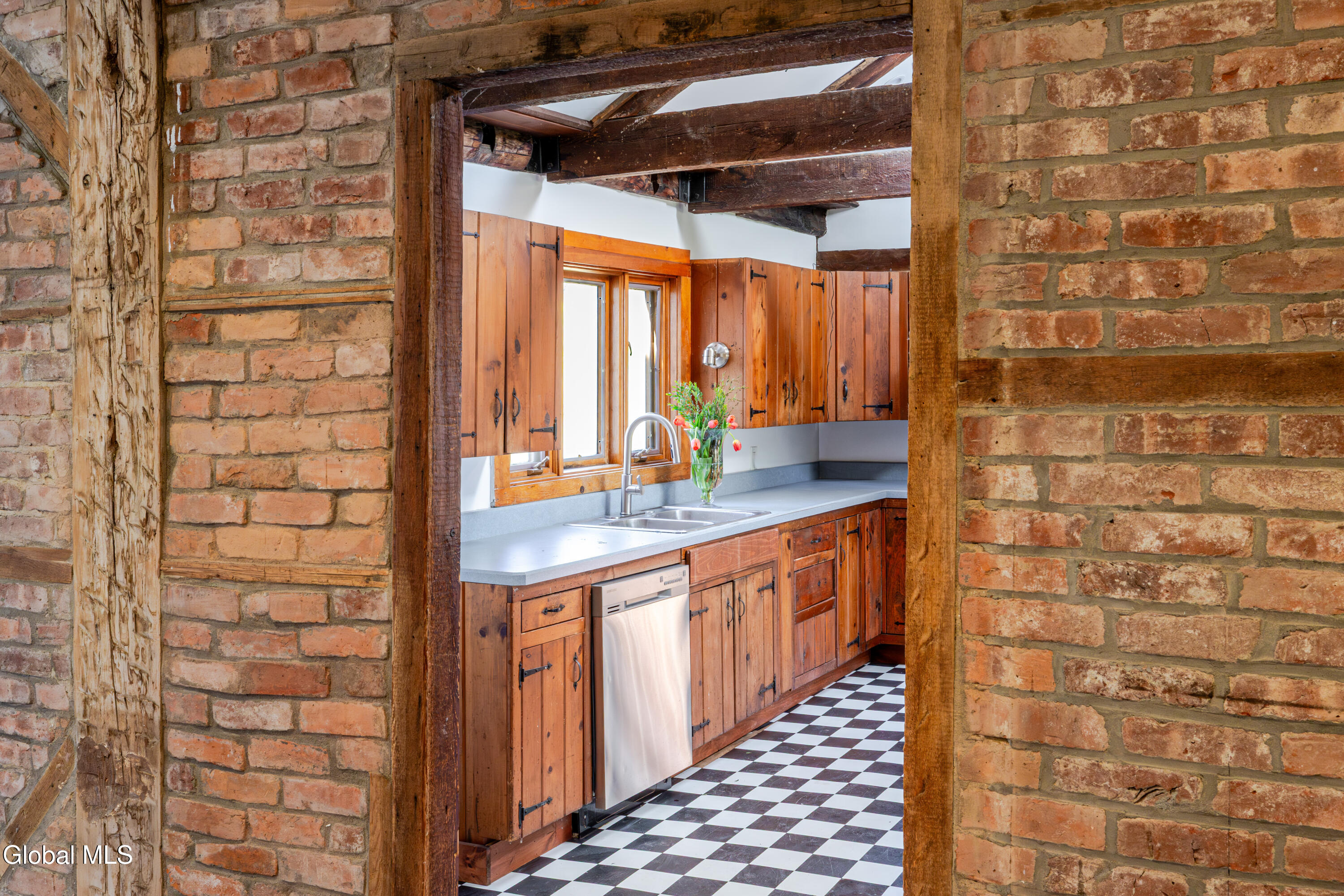 1569 Hoosick Road Troy NY 12180