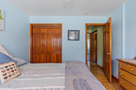 6 Wayto Lane Ballston Lake NY 12019