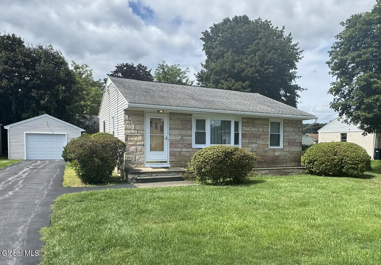 25 Pawling Avenue Mechanicville NY 12118
