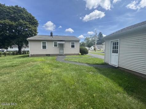 25 Pawling Avenue Mechanicville NY 12118