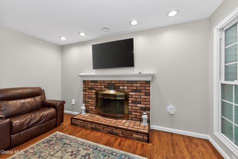 3 Peck Lane Clifton Park NY 12065