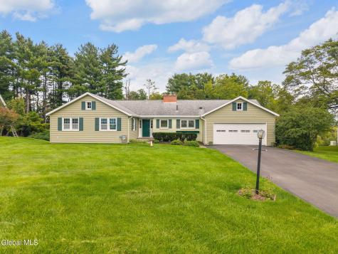 1104 Merlin Drive Schenectady NY 12309