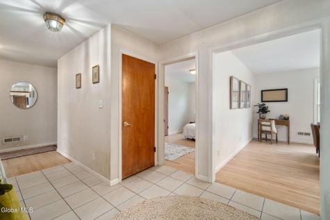 1104 Merlin Drive Schenectady NY 12309