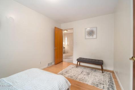 1104 Merlin Drive Schenectady NY 12309