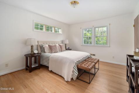 1104 Merlin Drive Schenectady NY 12309