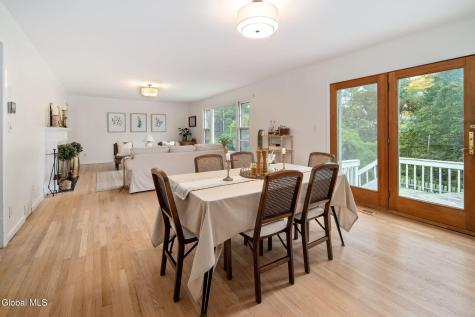 1104 Merlin Drive Schenectady NY 12309