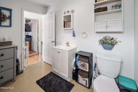 1677 New York 145 Middleburgh NY 12122