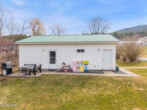 1677 New York 145 Middleburgh NY 12122