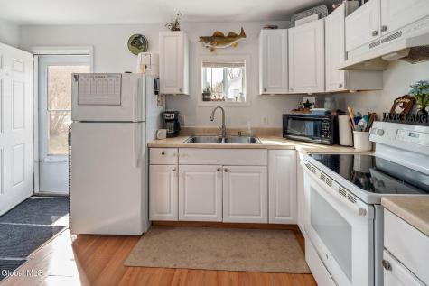 1677 New York 145 Middleburgh NY 12122