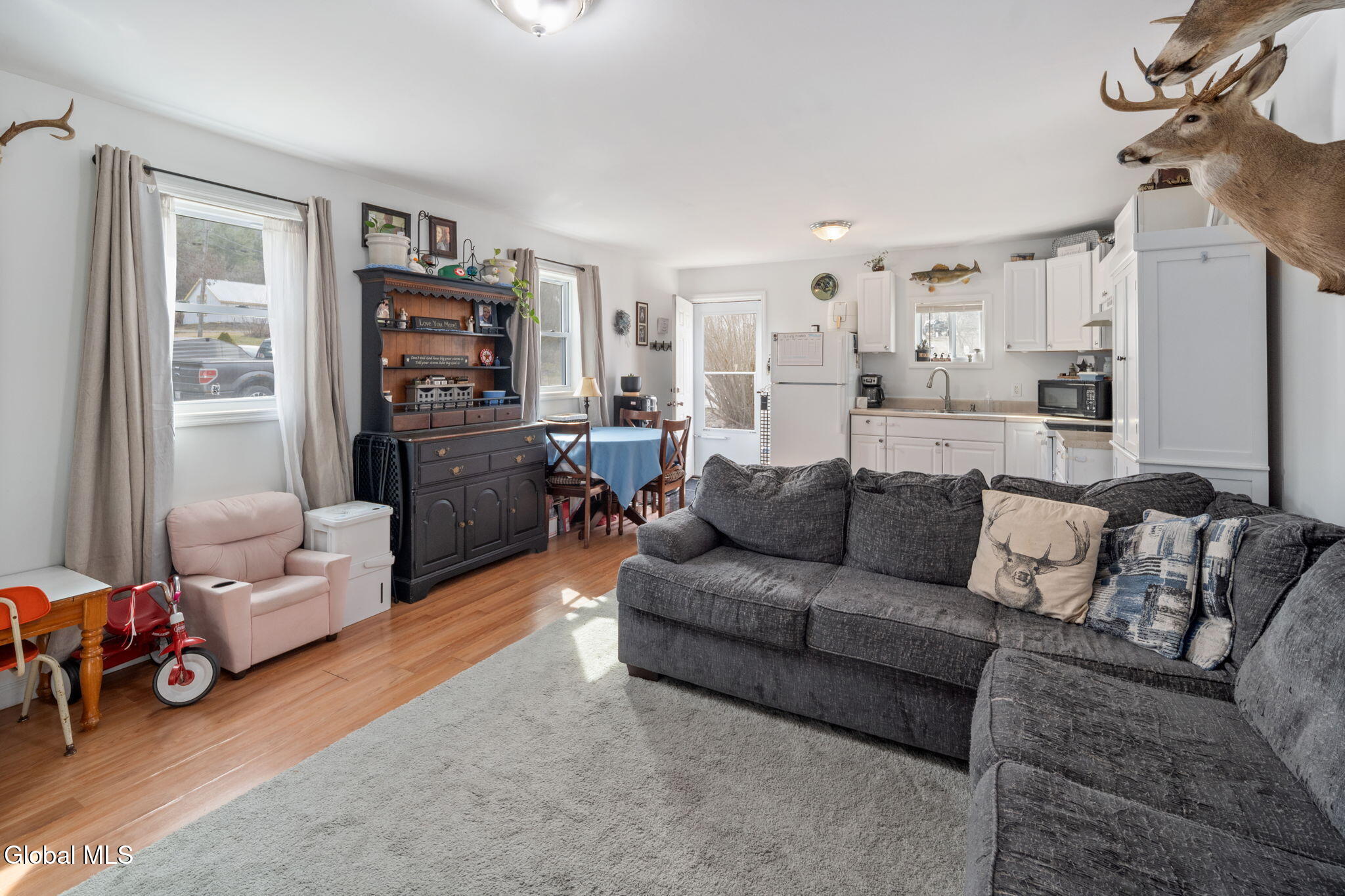 1677 New York 145 Middleburgh NY 12122
