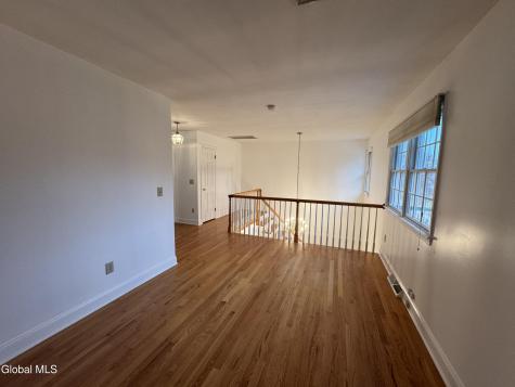 48 Commonwealth Drive Glenmont NY 12077