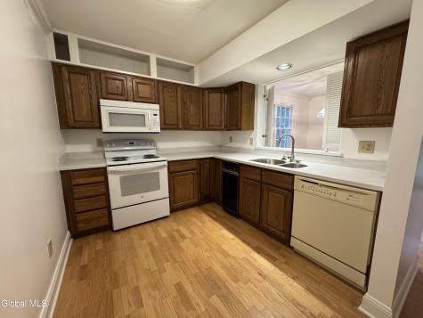 48 Commonwealth Drive Glenmont NY 12077