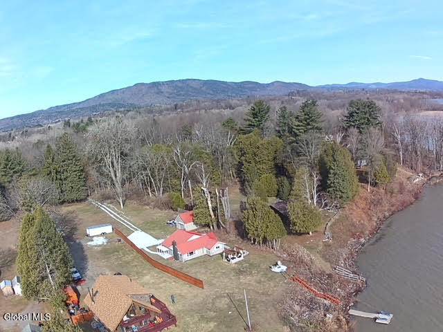 12 Berry Patch Lane Crown Point NY 12928