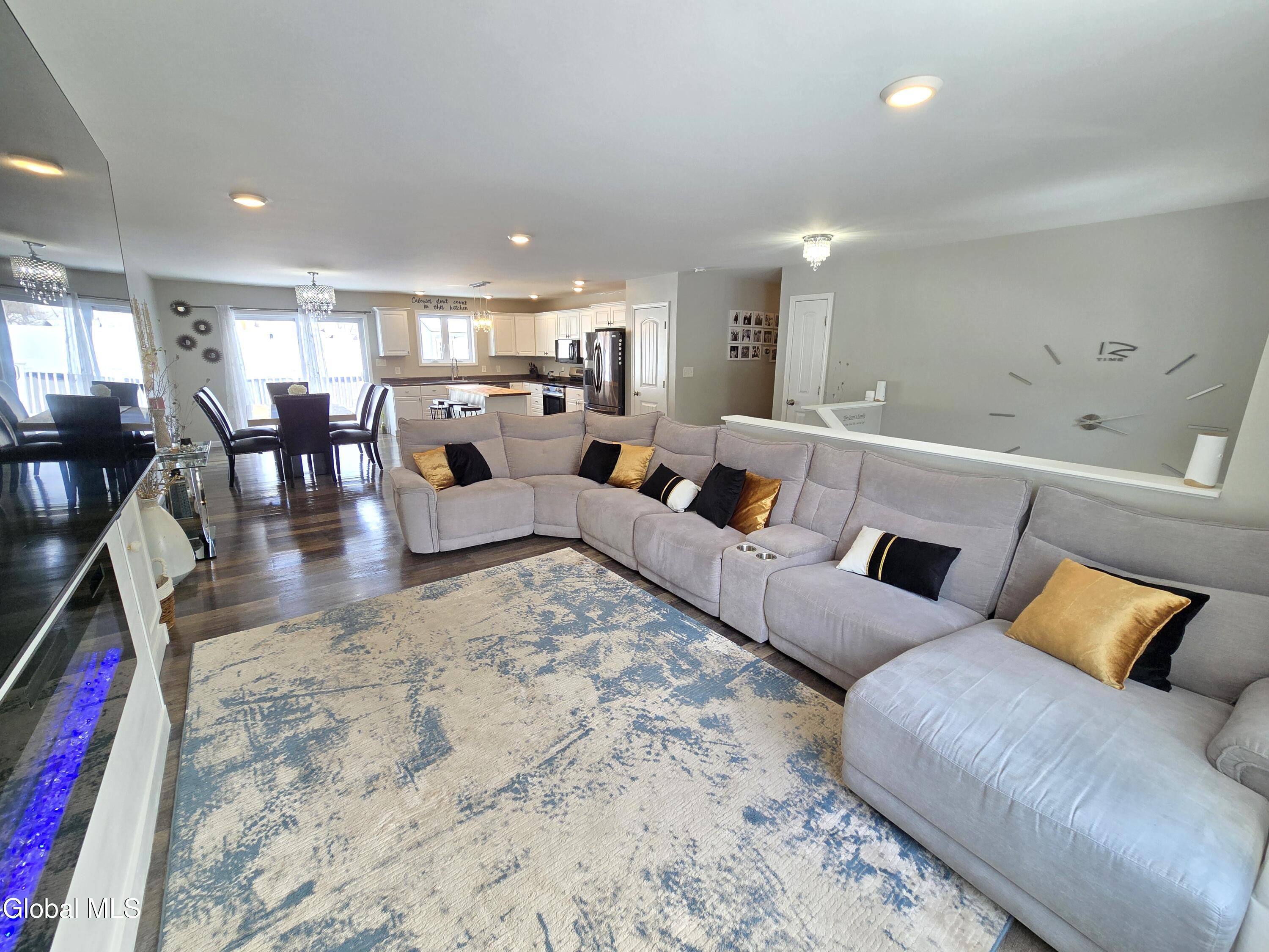 10 Franklin Avenue Wynantskill NY 12198