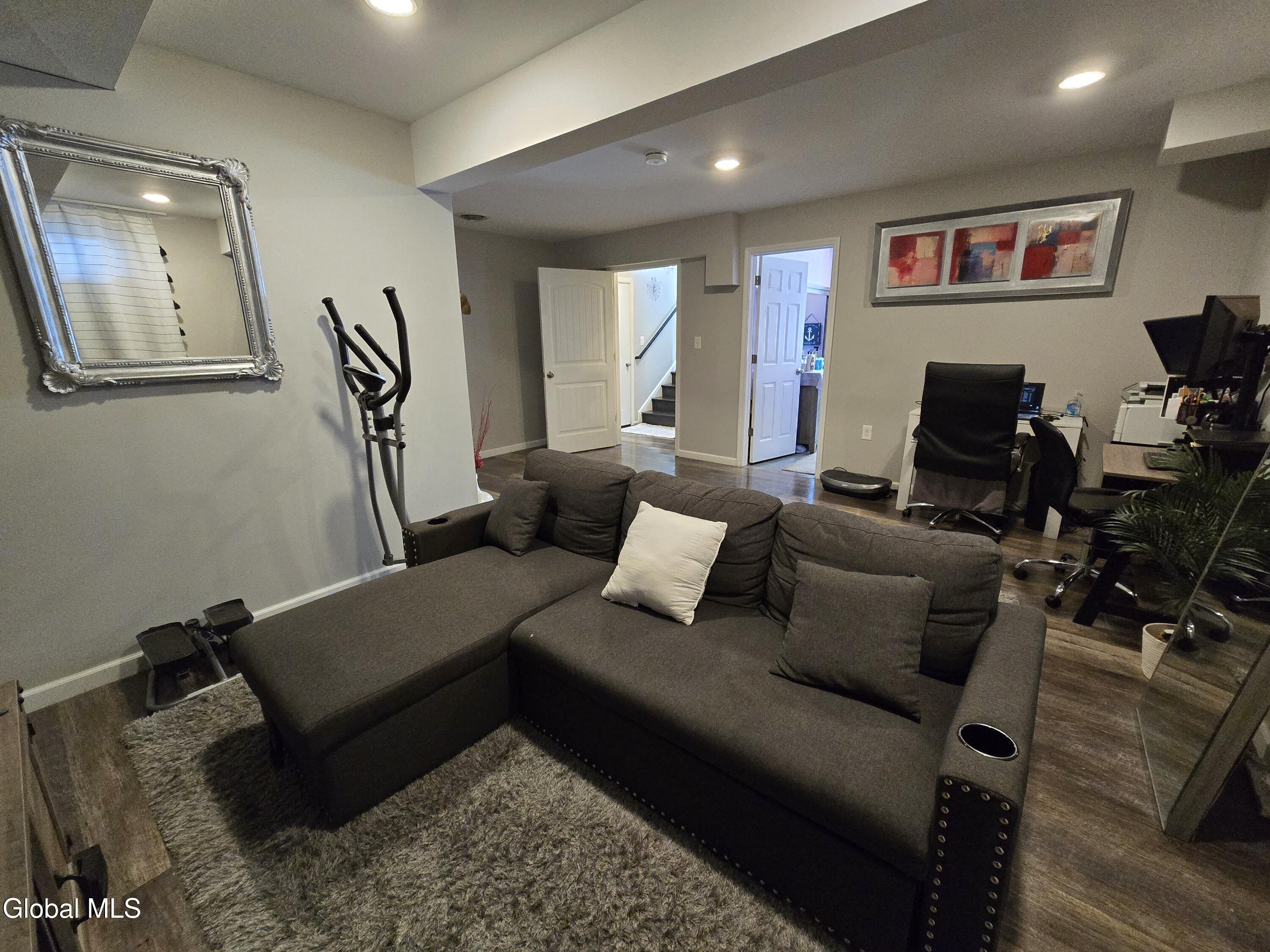 10 Franklin Avenue Wynantskill NY 12198