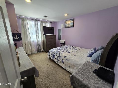 10 Franklin Avenue Wynantskill NY 12198