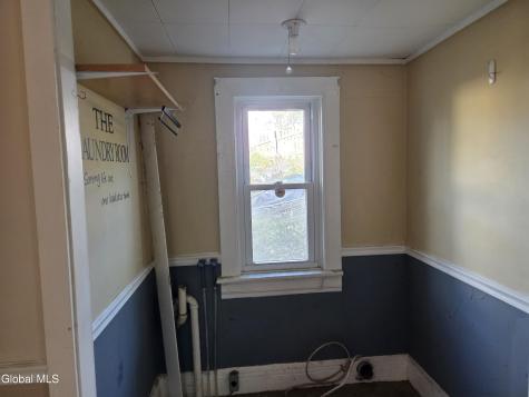 237 Vrooman Avenue Amsterdam NY 12010