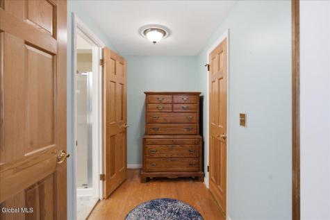 8 Colonial Court Ballston Lake NY 12019