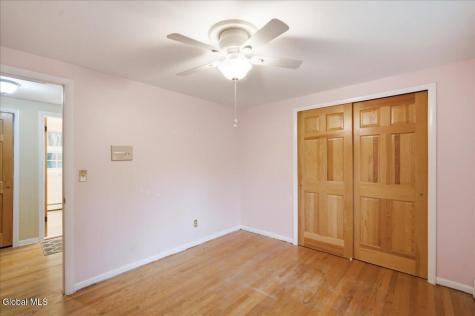 8 Colonial Court Ballston Lake NY 12019