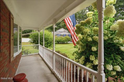 8 Colonial Court Ballston Lake NY 12019