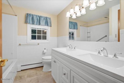 8 Colonial Court Ballston Lake NY 12019