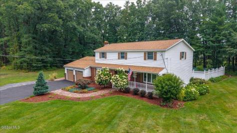 8 Colonial Court Ballston Lake NY 12019