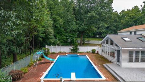 8 Colonial Court Ballston Lake NY 12019