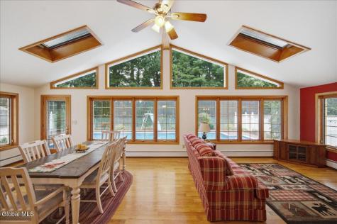 8 Colonial Court Ballston Lake NY 12019