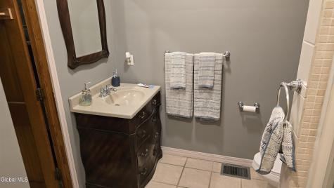 18279 Ny 22 Berlin NY 12022