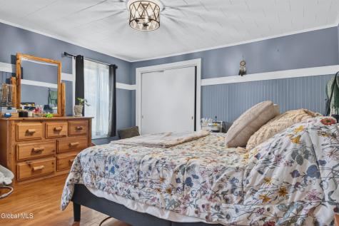 34 S Park Drive Gloversville NY 12078