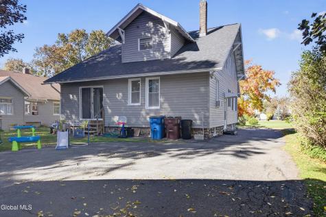 34 S Park Drive Gloversville NY 12078