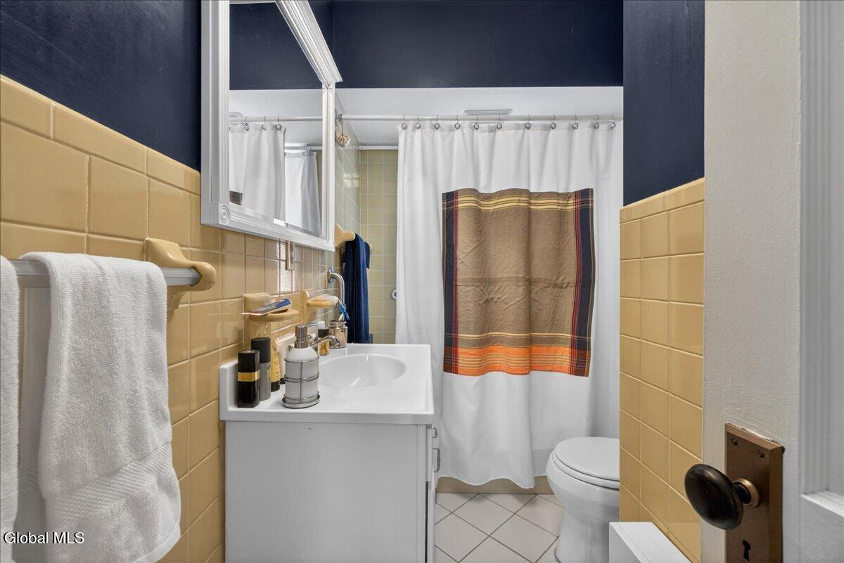 2 Selden Street Schenectady NY 12304