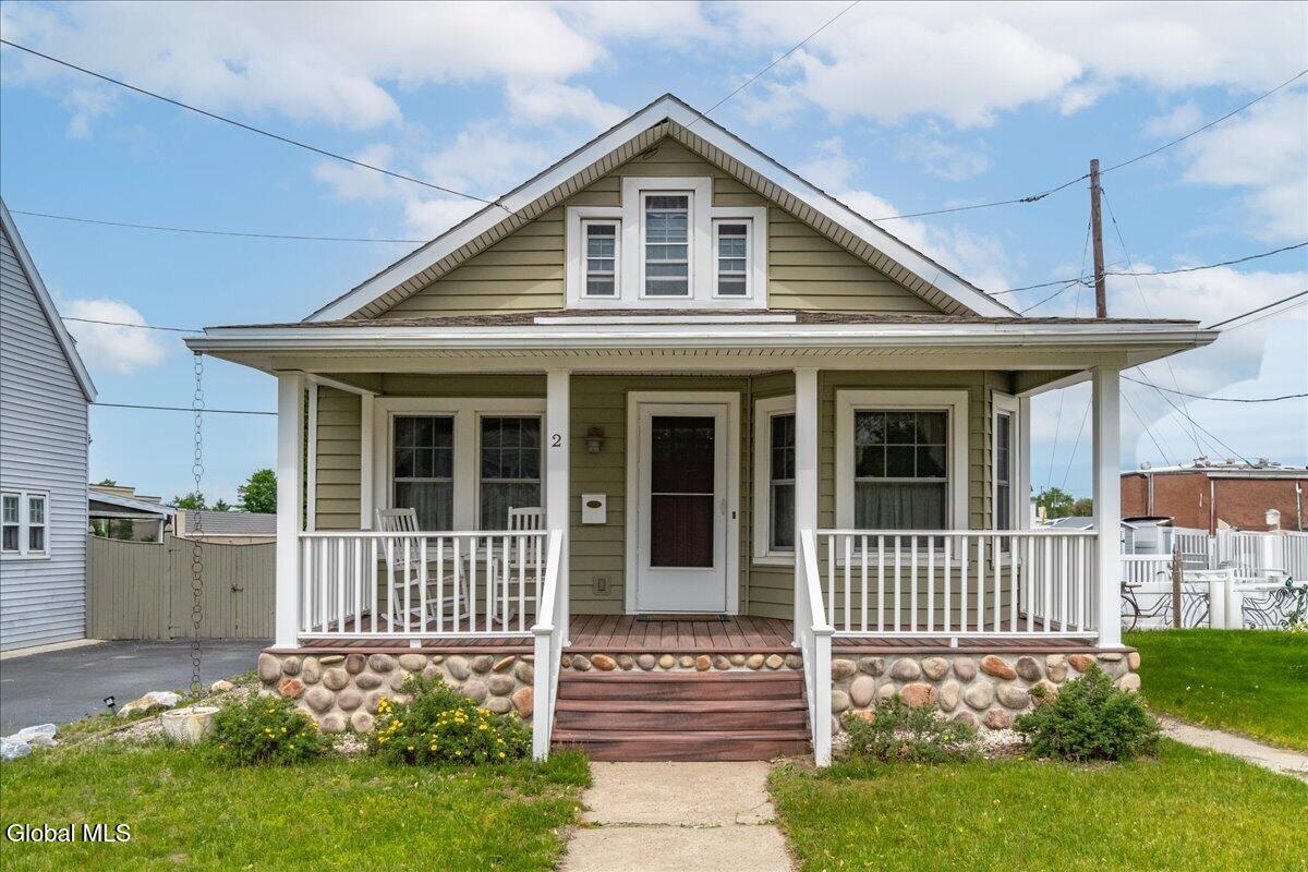 2 Selden Street Schenectady NY 12304