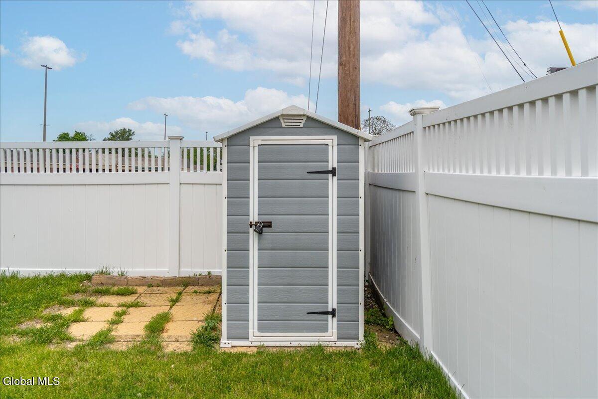 2 Selden Street Schenectady NY 12304