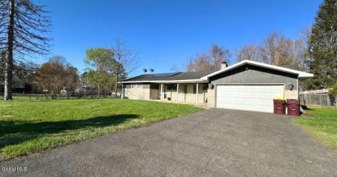 20 Danielwood Drive Loudonville NY 12211