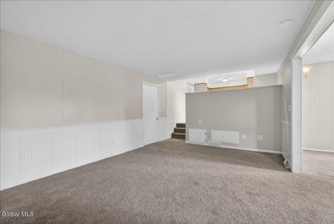 12 Winifred Drive Albany NY 12205