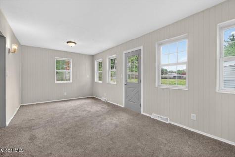 12 Winifred Drive Albany NY 12205