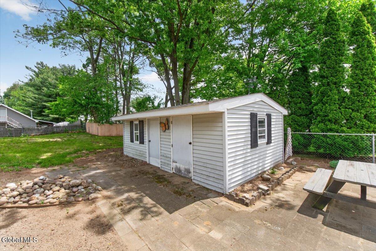 12 Winifred Drive Albany NY 12205