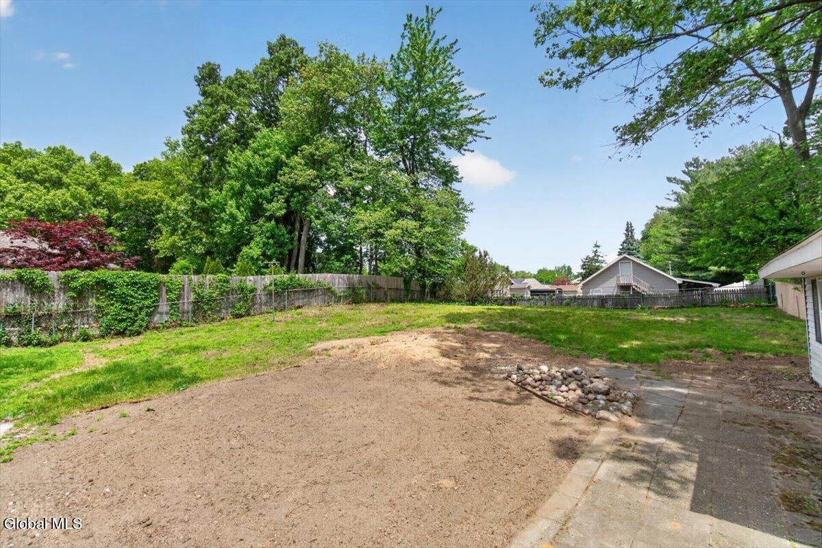 12 Winifred Drive Albany NY 12205