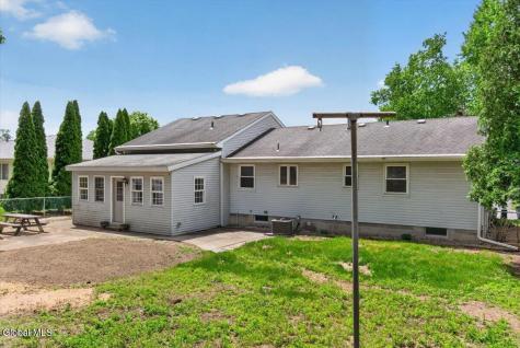12 Winifred Drive Albany NY 12205