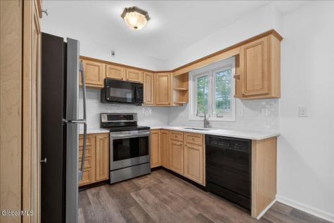12 Winifred Drive Albany NY 12205
