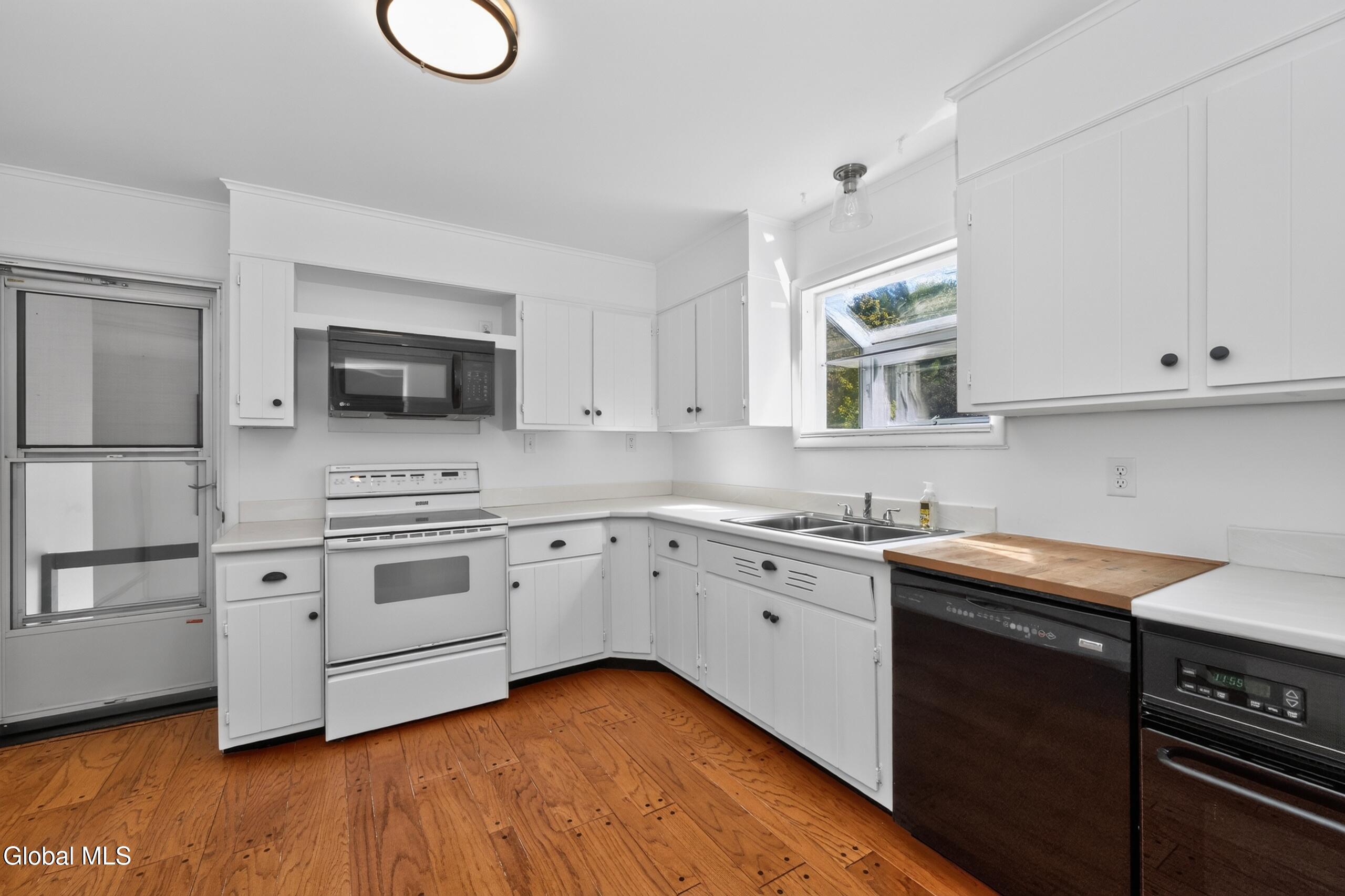 24 Midland Road Troy NY 12180