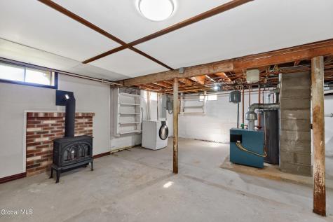 24 Midland Road Troy NY 12180