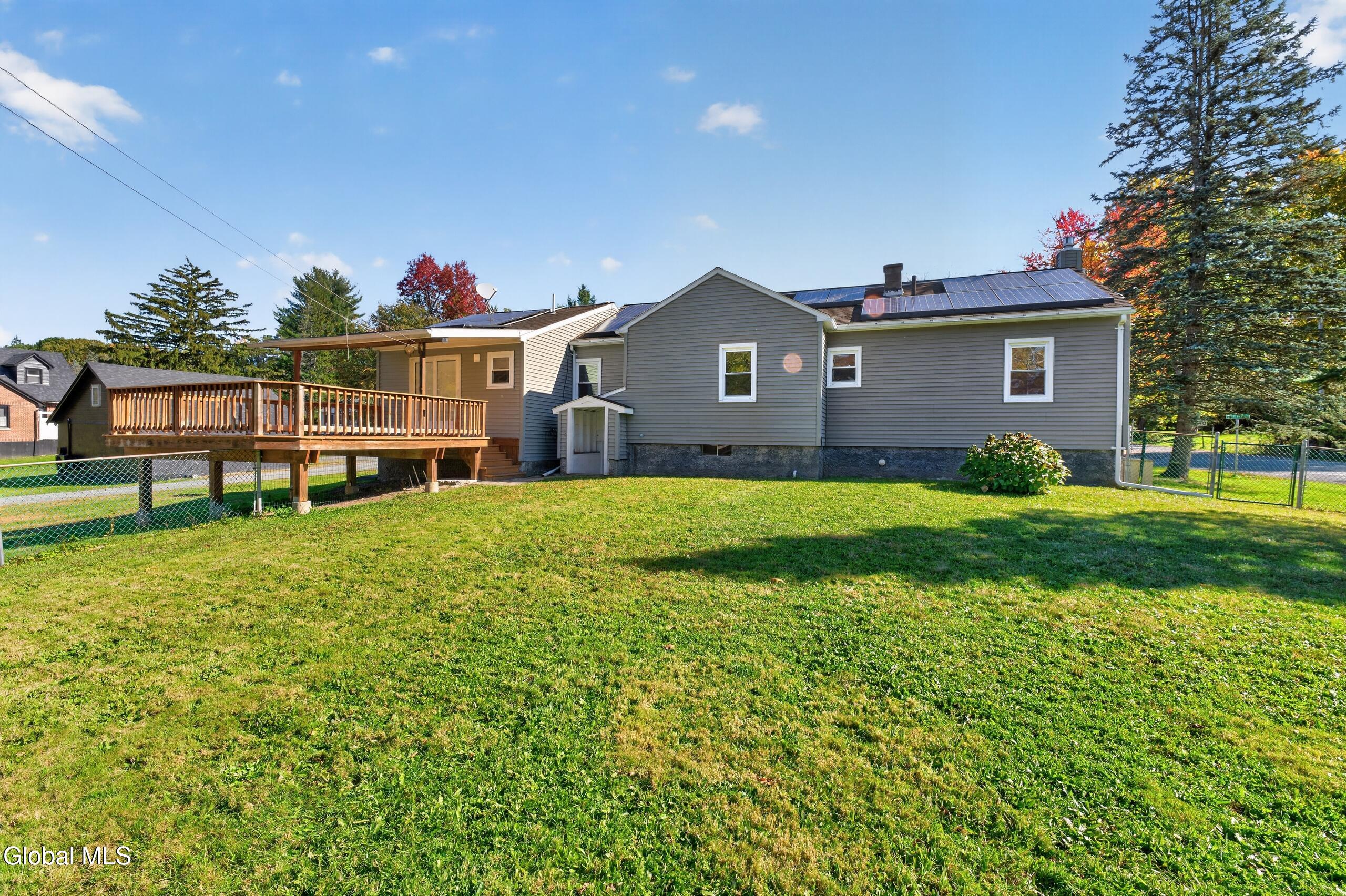 24 Midland Road Troy NY 12180