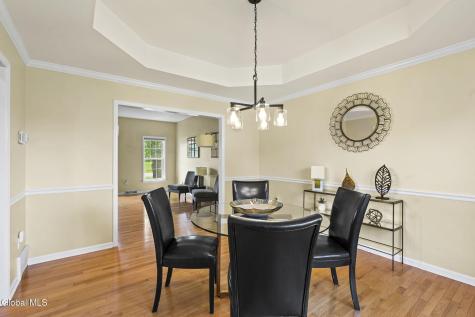 381 Doctor Shaw Road Slingerlands NY 12159