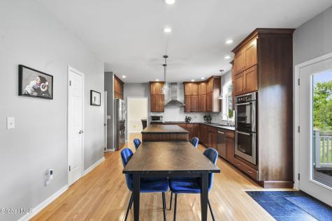 381 Doctor Shaw Road Slingerlands NY 12159