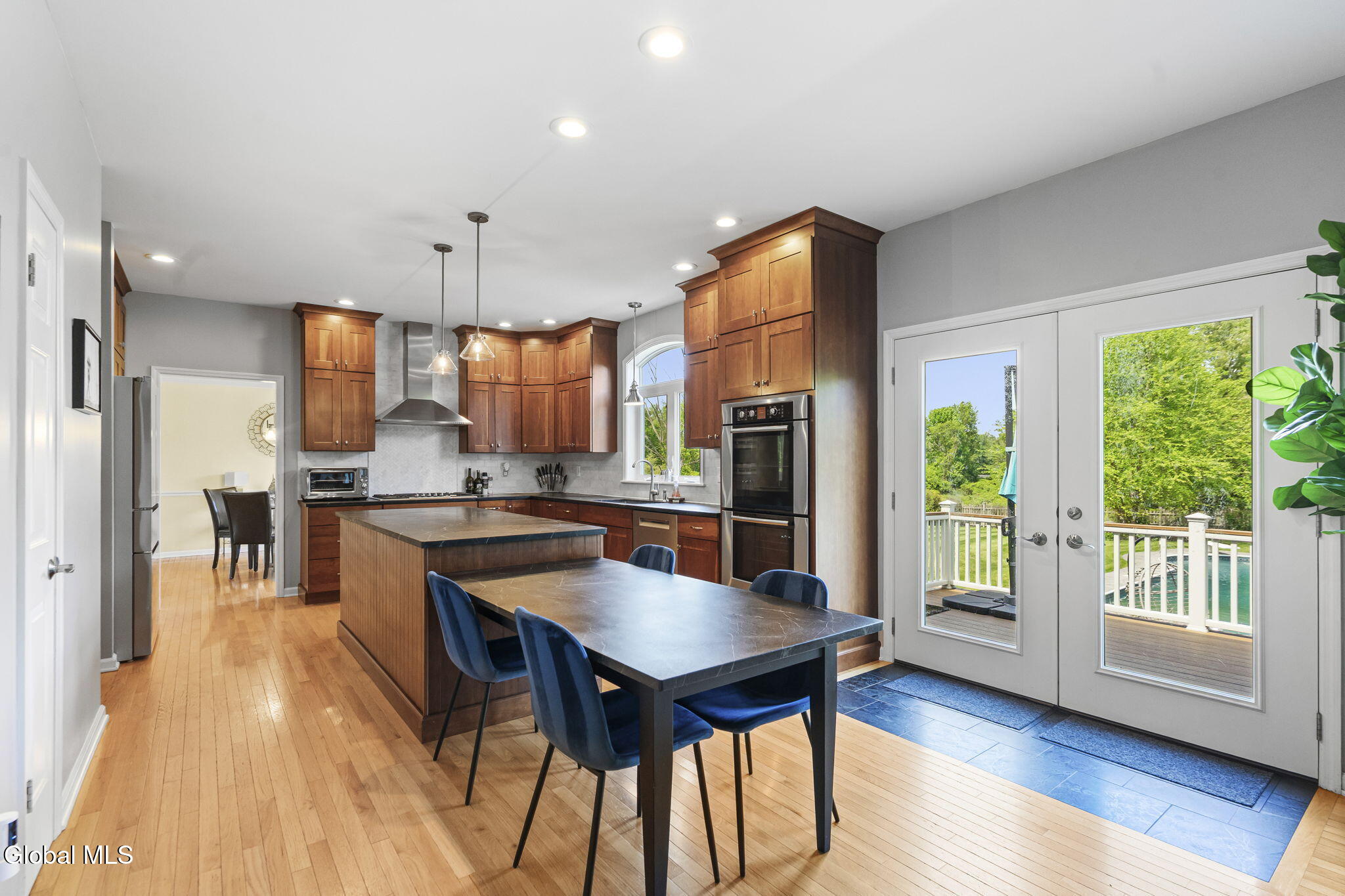 381 Doctor Shaw Road Slingerlands NY 12159
